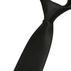 ชุดเสื้อคอกลมสำหรับผู้ชายเสื้อผูกผ้าไหมโพลีเอสเตอร์สีดำสำหรับใส่ในสำนักงาน