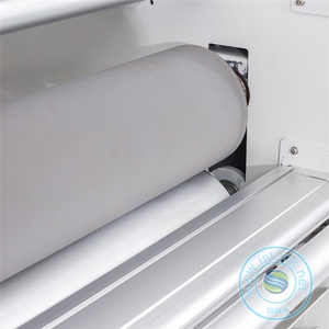 Machine de laminage semi-automatique industrielle 1800 pour films en cuir, glaçage et polissage d'emballages plastiques - Product Image 4