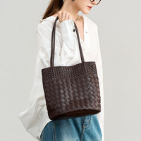 Sac seau décontracté sophistiqué en cuir véritable tressé, multi-compartiments, en peau de mouton, fourni par Bag Supplier