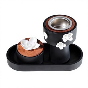 Ensemble brûleur d'encens en bois avec motif de fleurs blanches et base noire, diffuseur d'aromathérapie pour usage domestique - Product Image 1