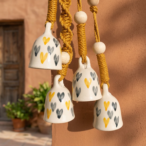 Cloche murale en céramique faite à la main avec imprimé cœur jaune et gris et perles en bois, décoration rustique de Noël - Product Image 4