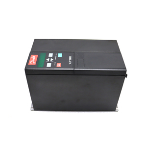 ไดรฟ์อัตโนมัติรุ่นใหม่ VLT2875PT2B20SBR0DBF00 VLT 2800 ซีรีส์ 7.5kW 380-480V 178B8585 VLT2875PT2B20SBR0DBF00, 178B8585 VLT287 - Product Image 1