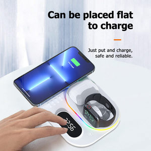 Horloge numérique LED 4 en 1 Station de charge sans fil pliable <span class=keywords><strong>Support</strong></span> de station d'accueil pour <span class=keywords><strong>Samsung</strong></span> iPhone 15 14 13 12 11 Max Pro Charger Holder - Product Image 3