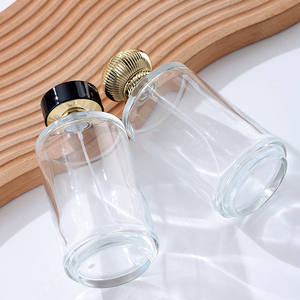 Commercio all'ingrosso 250ml chiaro vetro rotondo bottiglie di <span class=keywords><strong>profumeria</strong></span> vuota bottiglia di <span class=keywords><strong>profumo</strong></span> 250ml con scatola personalizzata per la cura della pelle crema collirio - Product Image 2