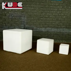 Siège d'éclairage cube led rechargeable cube led 16 couleurs changeantes chaise led lumineuse et assise tabouret plastique chaise cube led