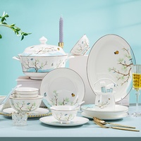 Nouvel ensemble de vaisselle en céramique de style chinois de 60 pièces, cadeau de pendaison de crémaillère, ensemble complet de bols et baguettes en porcelaine fine, motif végétal