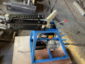 Semi-Automatic Hydraulic <b>Pipe</b> Bender <b>Machine</b> with Stainless Steel & Alloy <b>Processing</b> and Pump Core - Product Image 1