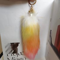 Porte-clés en fausse fourrure de renard en gros, design tendance et adorable, porte-clés en fourrure de renard moelleux et pas cher, breloque décorative pour clés de voiture et sacs à main