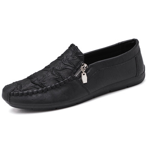 Mocasines de cuero de lujo para hombre con punta redondeada y estilo mocasín, ideales para oficina, bodas y fiestas. - Product Image 1