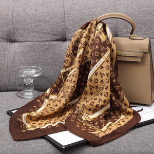 70cmの正方形 秋冬用 カスタムデザイナー 高級 ヘリンボーン柄 スクエアスカーフ 柔らかい手触り 通気性 女性向け - Product Image 4