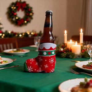 Portavasos con Diseño de Bota Navideña, Decoración para su Mesa Navideña - Product Image 1