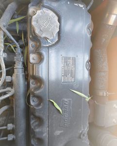 เครื่องยนต์ฉีดตรงคัมมินส์ รถขุดตีนตะขาบดูซาน DX210 มือสอง น้ำหนัก 21 ตัน ราคาถูก - Product Image 4