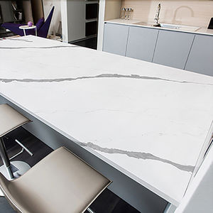 تصميم حديث أبيض كالاكاتا 12 عروق من الحجر الاصطناعي كونترتوب رمادي سطح صلب للفنادق لوحة حائط خارجية بلاطة كبيرة - Product Image 3