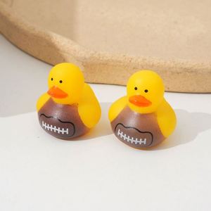 Jouets aquatiques en PVC en forme de canard de rugby personnalisables avec logo pour enfants, outils de jeu de sable à presser pour 5-7 ans, unisexe - Product Image 3