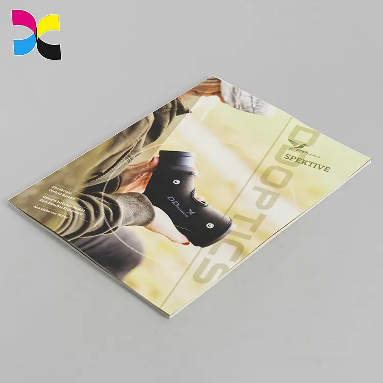 Buku iklan sampul keras kustom paling populer katalog brosur layanan cetak majalah