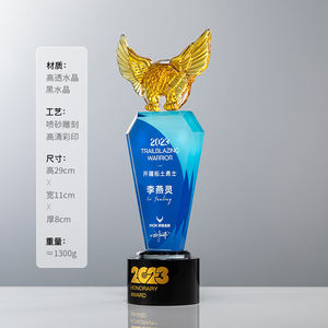 ईगल गोल्ड क्रिस्टल ट्रॉफी ब्लैक क्रिस्टल बेस सैंडब्लास्टड रंग के प्रिंटिंग रंग शील्ड योद्धा फेंग शुई पदक - Product Image 6