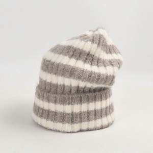 Chapeaux en laine rayés décontractés pour femmes, mode vintage automne-hiver 2024, pour l'extérieur - Product Image 3