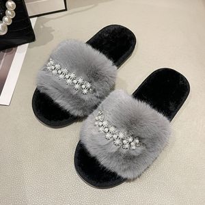 Nouvelles pantoufles en TPR pour femmes, pantoufles plates en peluche, pantoufles tendance, pantoufles chaudes, pantoufles d'extérieur de haute qualité - Product Image 4