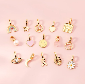 Pendentifs Personnalisés DIY en Gros Breloques Bijoux de Mode Fabrication de Colliers Bracelets Non Ternissables Or 18K Émail Cœur Arc-en-Ciel Lune - Product Image 1