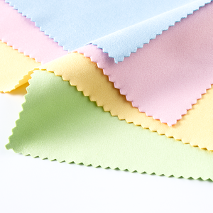 <span class=keywords><strong>Panno</strong></span> <span class=keywords><strong>per</strong></span> Pulizia Occhiali Premium 230g R-07, Detergente <span class=keywords><strong>per</strong></span> Lenti, <span class=keywords><strong>Panno</strong></span> in Microfibra con Logo Personalizzato <span class=keywords><strong>per</strong></span> Uso Quotidiano - Product Image 2