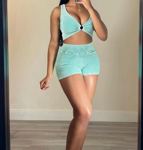 Viviblook Z401ST05 Conjunto Casual de 2 Piezas para Mujer, Estilo Lounge, Shorts Ajustados por Encima de la Rodilla y Chaleco, Diseño Sólido de Punto - Product Image 1