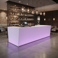 Comptoir de service rectangulaire moderne en surface solide blanche, résistant aux rayures et aux taches, pour restaurants et bars, avec dessin gratuit