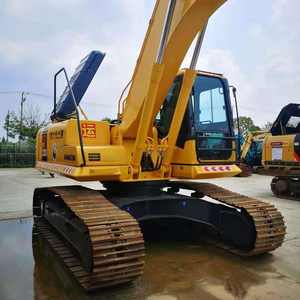 Excavadora Usada de Orugas para Movimiento de Tierras KOMATSU PC 220-7 PC 220-8N1, 22 Toneladas, Modelo 2013, Capacidad de la Cuchara 1m, Motor de Alto Rendimiento - Product Image 2