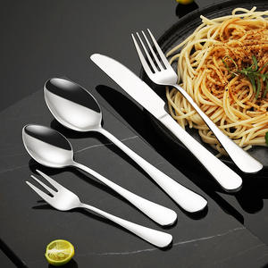 طقم أدوات مائدة حديث من الفولاذ المقاوم للصدأ 5 قطع أدوات مائدة بما في ذلك السكاكين والشوك والملاعق خدمة الزفاف 5 مواد معدنية - Product Image 6