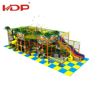 Parque infantil con tobogán y piscina de bolas para niños pequeños, estructura de juego suave, tema de jungla