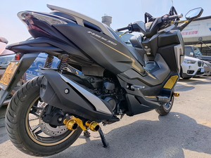 Tubo de escape ajustable Universal para motocicleta, palo anticaída para <span class=keywords><strong>Honda</strong></span> PCX 160 Forza <span class=keywords><strong>350</strong></span> <span class=keywords><strong>NSS</strong></span> <span class=keywords><strong>350</strong></span>, accesorios - Product Image 4