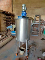 Mélangeur vertical 1000L en SUS304 avec agitateur à pales, réservoir de mélange de poudre, moteur AC 0.4kW 380V, niveau de sécurité élevé pour produits chimiques, pompe à roulement robuste