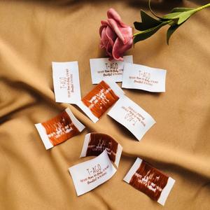 Etiqueta de Ropa Personalizada al por Mayor de Fábrica, Etiqueta de Algodón con Logotipo de Marca y Talla, Etiqueta Impresa en Satén para Pequeñas Empresas - Product Image 5