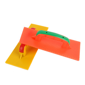 Planche à plâtrer en plastique avec poignée ergonomique pour la décoration intérieure et les outils de construction - Product Image 1