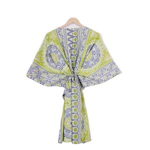 Kaftan floral 100% coton fait main pour femmes, col en V, manches longues, coupe ample, vêtements décontractés écologiques pour toutes les saisons - Product Image 4