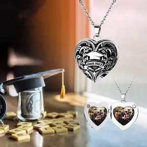 2023 Graduation Class Gift Jewelry Heart Shaped Photo Locket Pendant Necklace For Men Women Girls Boy Best Friend