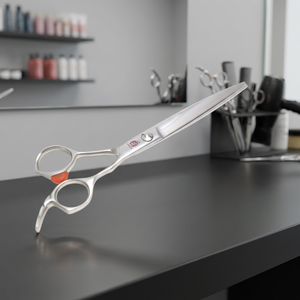 Ciseaux de coiffure professionnels Gongben en acier inoxydable japonais 440C de haute qualité pour la coupe et l'éclaircissement des cheveux - Product Image 3