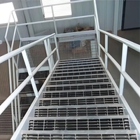 Marches d'escalier industrielles en acier pour échelles, grilles en acier galvanisé, escaliers extérieurs, couleurs personnalisées, garantie de 2 ans