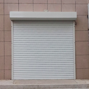 <span class=keywords><strong>Porte</strong></span> de garage à enroulement isolée résistante aux intempéries au design moderne en alliage d'aluminium avec fonction antivol et surface finie - Product Image 1