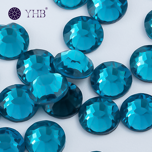 Хит продаж: стразы Hot-Fix (плоские) из стекла, круглые, размеры SS0, SS2, SS3, SS4, SS6 - Product Image 2