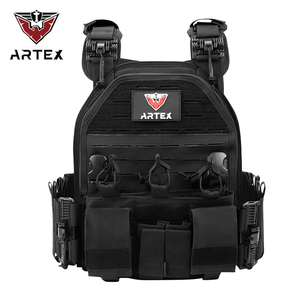 Gilet tactique léger - conception modulaire avec bretelles réglables, adapté à une utilisation en extérieur et en sécurité. - Product Image 1