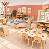 Canapé de lecture incurvé en bois pour la maternelle et ensemble de coussins – Mobilier Montessori pour enfants, idéal pour la garderie, la crèche et la salle de classe