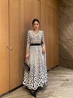 Robe longue décontractée pour filles A12598 avec manches bouffantes longues et imprimé à pois découpé