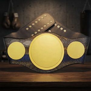 เข็มขัดแชมป์ MMA แบบกำหนดเอง เข็มขัดรางวัลกีฬาต่อสู้รุ่นเฮฟวี่เวท ชุบทอง สลักโลโก้ เข็มขัดแชมป์ - Product Image 3