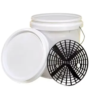 The factory sells wholesale 18 liter plastic 4 gallon car wash bucket with air filter