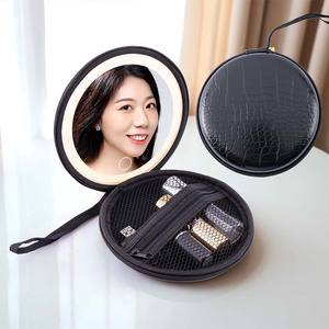 Miroir compact rond en cuir imperméable Miroir de voyage à LED manuelle Trousse de maquillage portable rechargeable avec miroir - Product Image 1