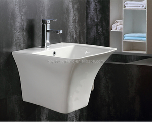 Lavabo Sospeso da Bagno Monoblocco Quadrato in Porcellana - Product Image 2