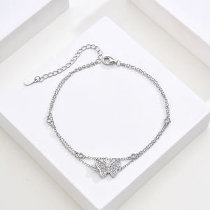 जन्मदिन के क्रिसमस या पार्टी अवसरों पर महिलाओं के लिए जिरकॉन गहने उपहार के साथ स्टर्लिंग सिल्वर तितली ब्रेसलेट - Product Image 1