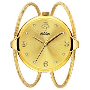 <span class=keywords><strong>Montre</strong></span> à quartz minimaliste pour <span class=keywords><strong>femme</strong></span>, cadran en verre de 32 mm, bracelet en alliage d'inspiration coréenne avec accents de diamants, résistante à l'eau jusqu'à 10 m, analogique - Product Image 5