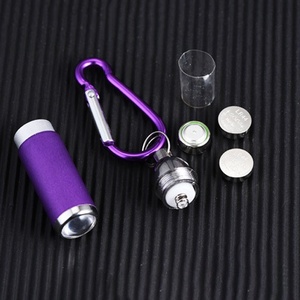 Mini Linterna LED de Aluminio con Mosquetón, Haz de Luz Ajustable, 2 Modos de Iluminación, Linterna de Bolsillo para <span class=keywords><strong>Regalo</strong></span> Promocional, Actividades al Aire Libre - Product Image 3