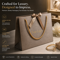 Sac en papier de luxe pour petits bijoux, avec logo personnalisé, pour boutique, emballage cadeau, avec poignée en ruban, mini sac en papier pour la vente au détail